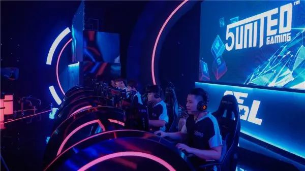 训实力居高 训实力居高